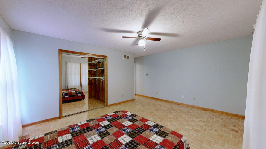 Listing Image 28