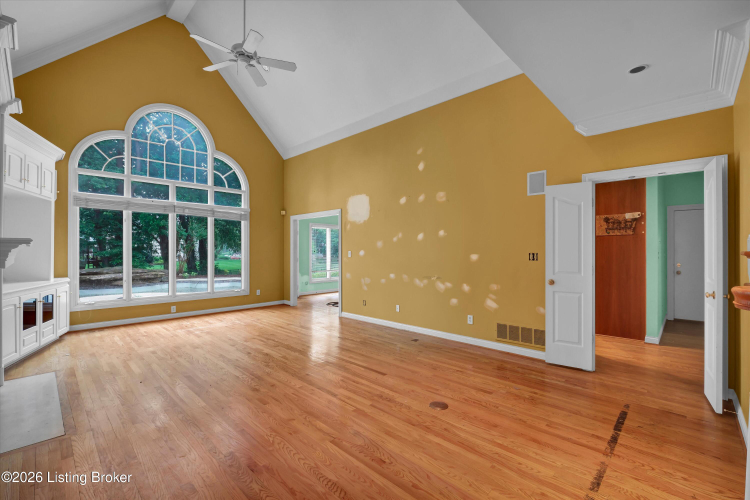 Listing Image 14