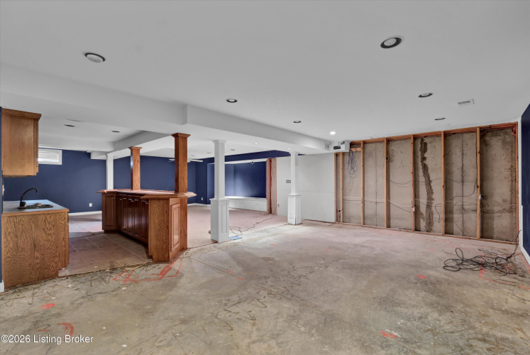 Listing Image 56