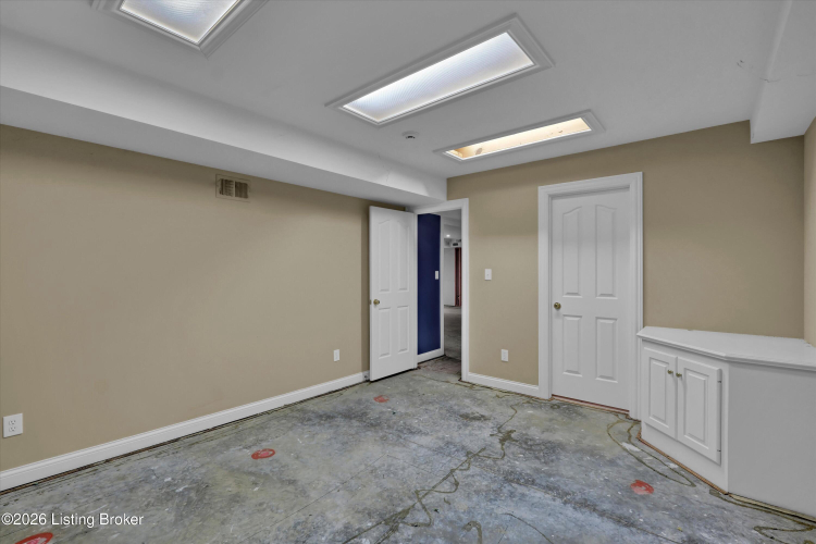 Listing Image 71