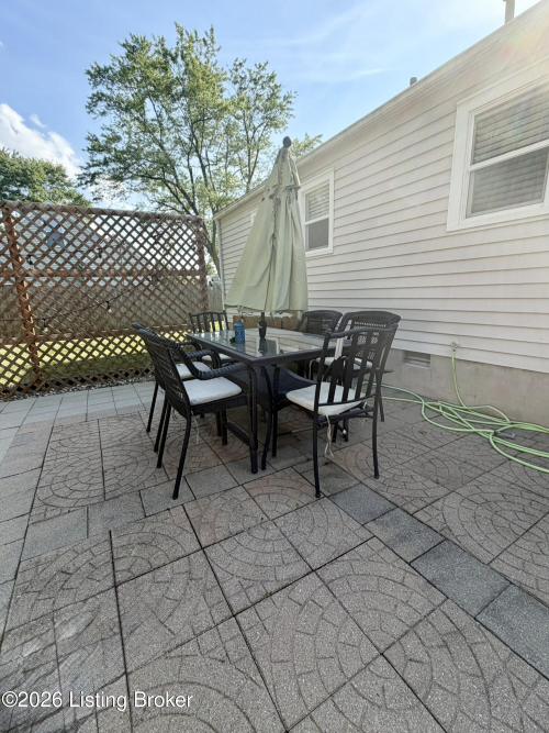 Listing Image 18