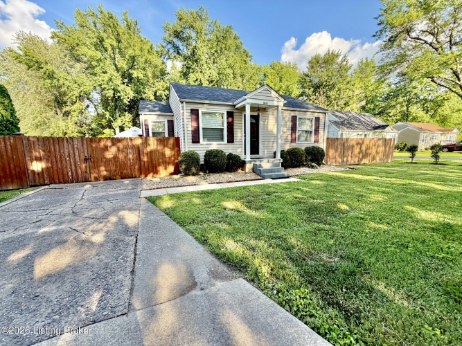Listing Image 5
