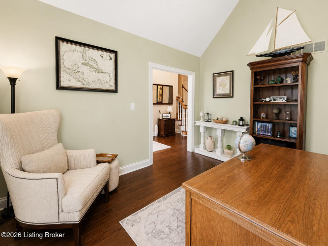 Listing Image 10