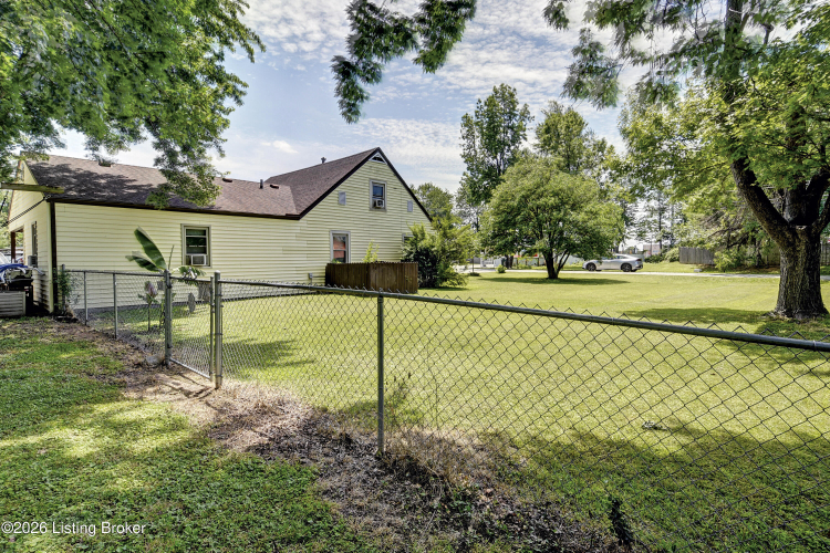 Listing Image 22