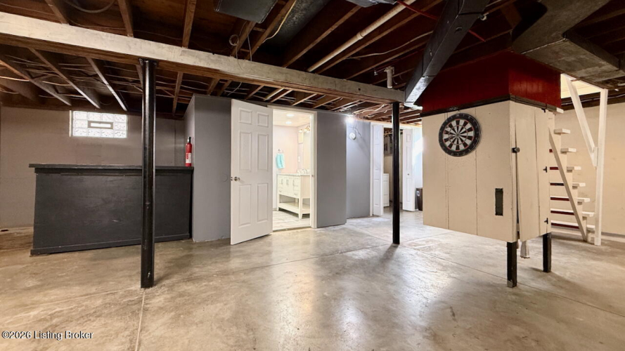 Listing Image 50