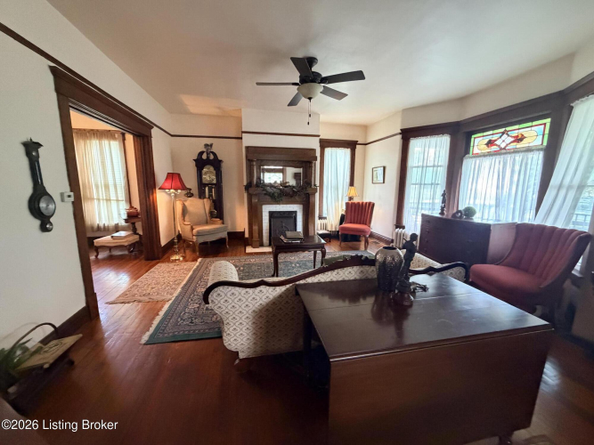Listing Image 14