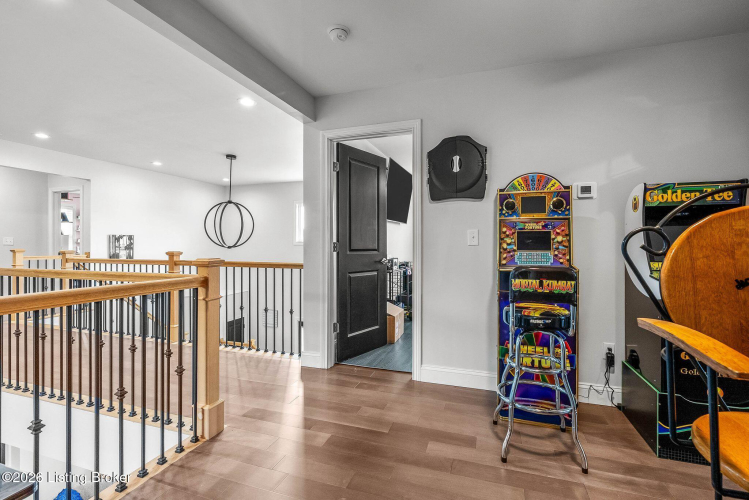 Listing Image 55