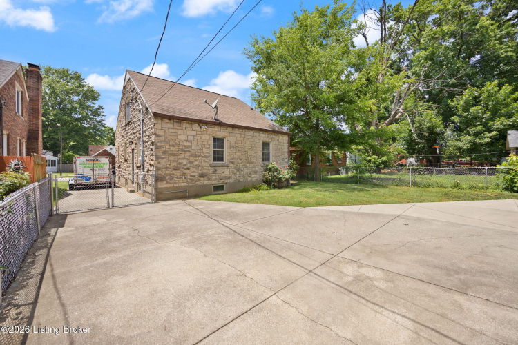 Listing Image 15