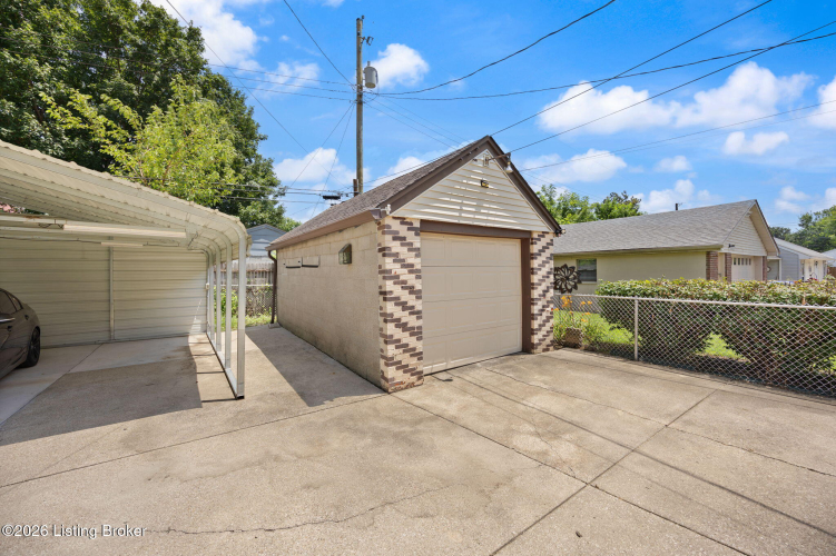 Listing Image 17