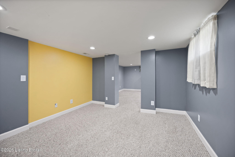 Listing Image 59