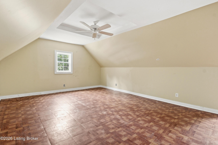 Listing Image 37