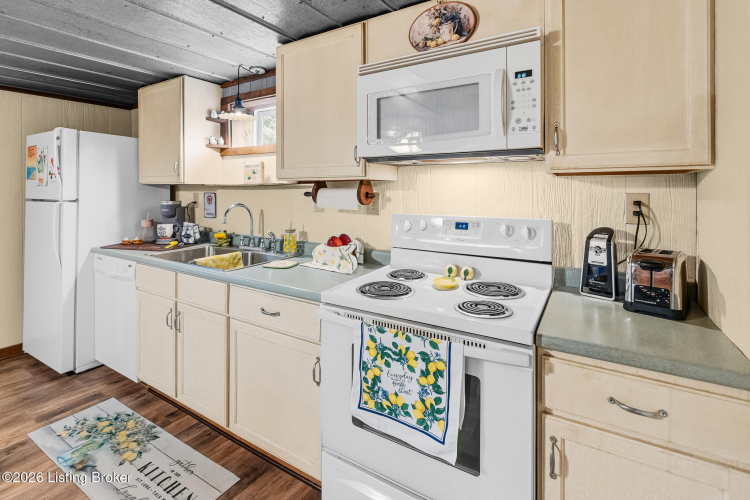 Listing Image 52