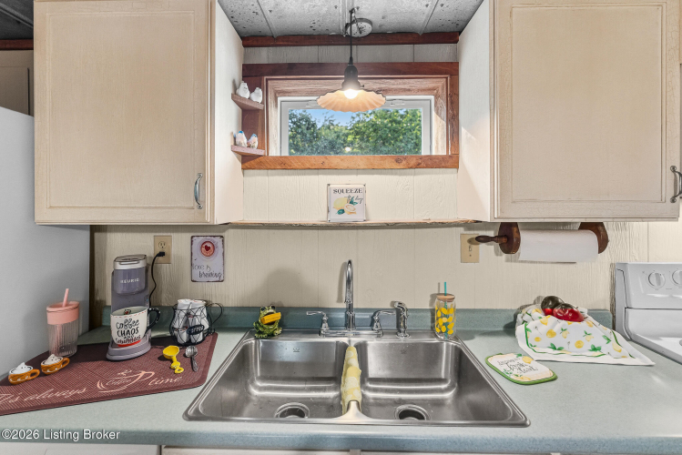 Listing Image 54