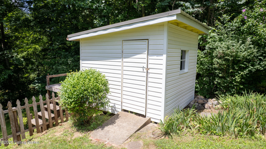 Listing Image 17