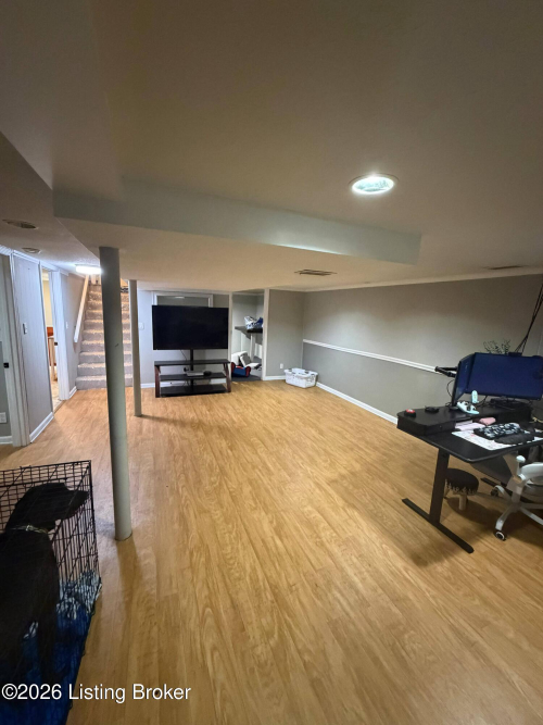Listing Image 25