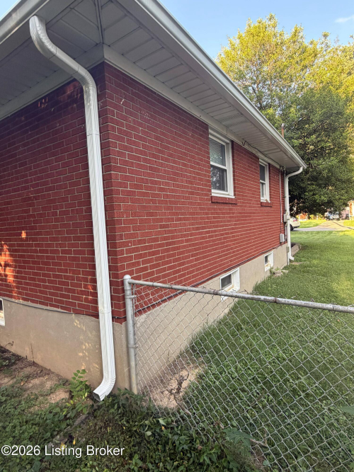 Listing Image 73
