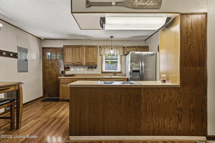 Listing Image 19