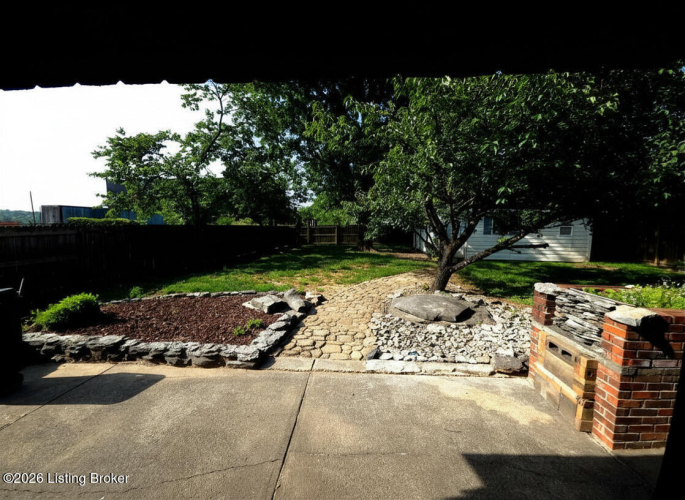 Listing Image 15