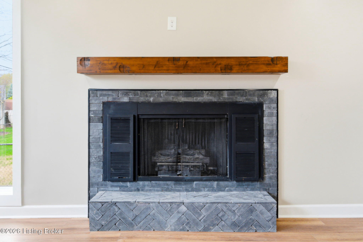 Listing Image 32