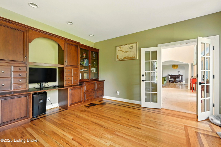 Listing Image 22