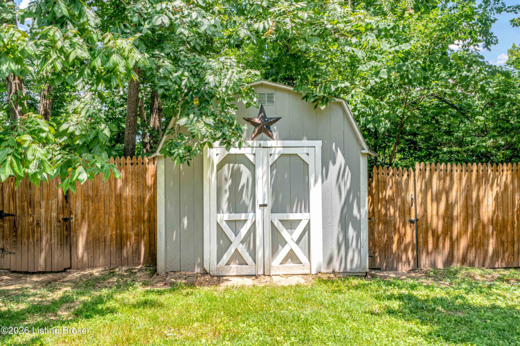 Listing Image 44