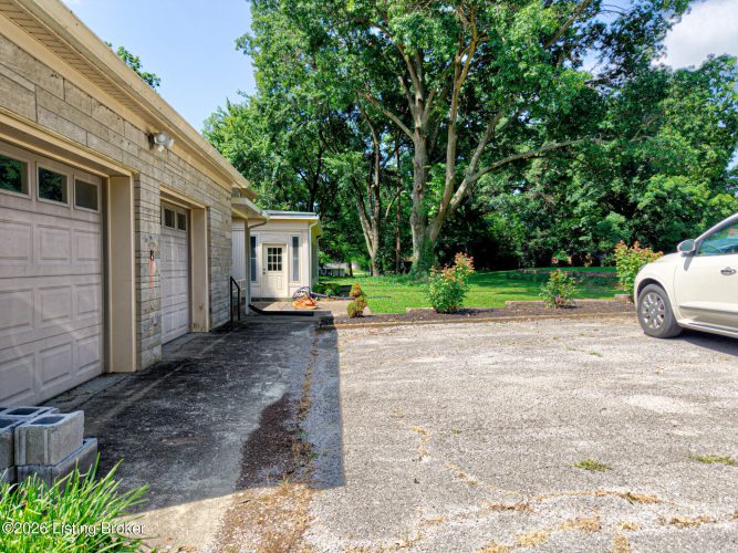 Listing Image 66