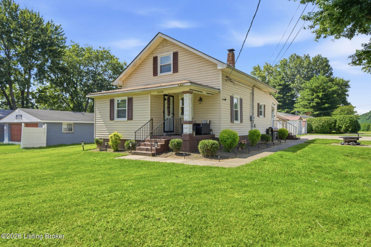 Listing Image 4