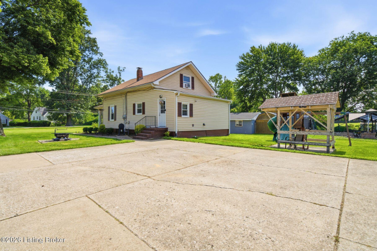 Listing Image 39