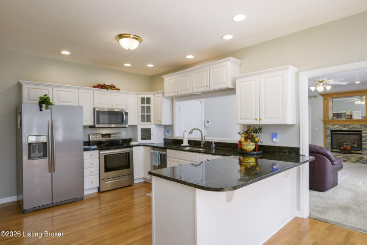 Listing Image 15