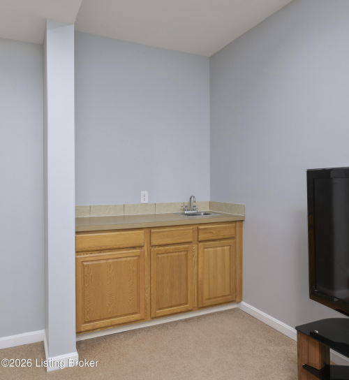 Listing Image 50