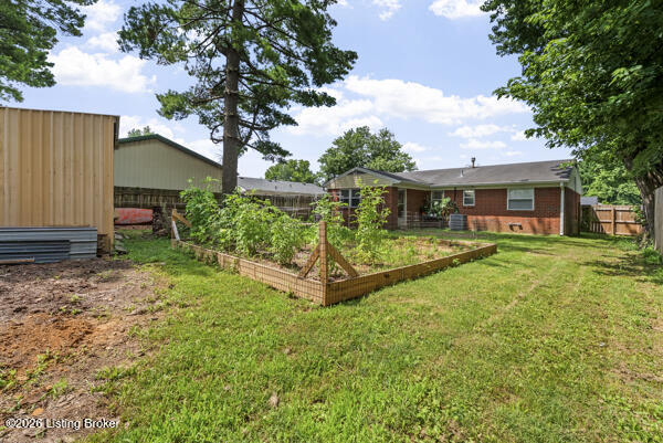 Listing Image 16