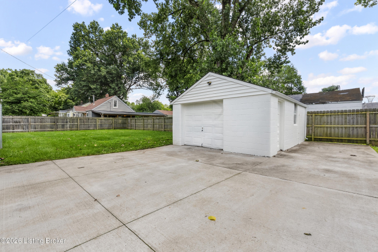 Listing Image 15