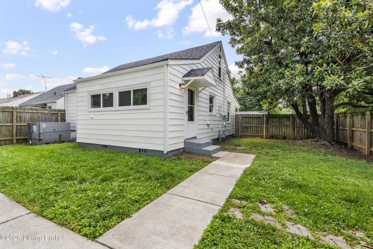Listing Image 32