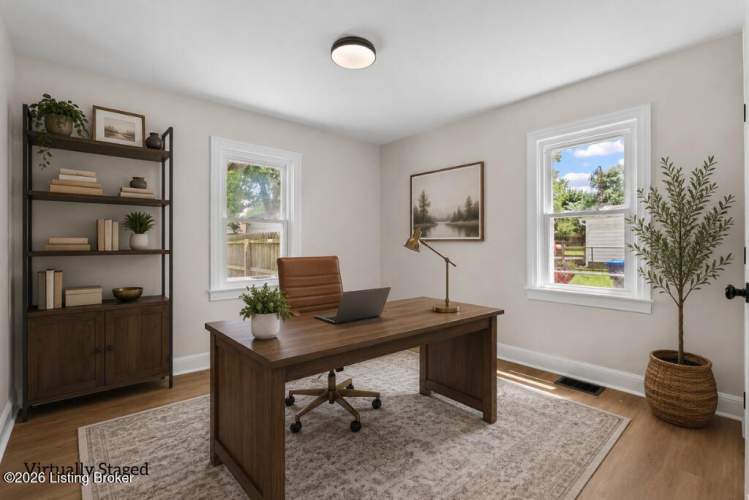 Listing Image 9