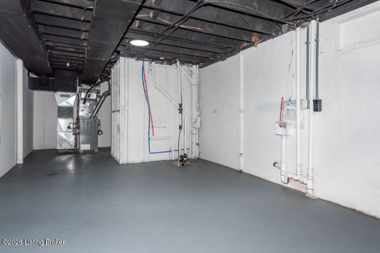 Listing Image 23