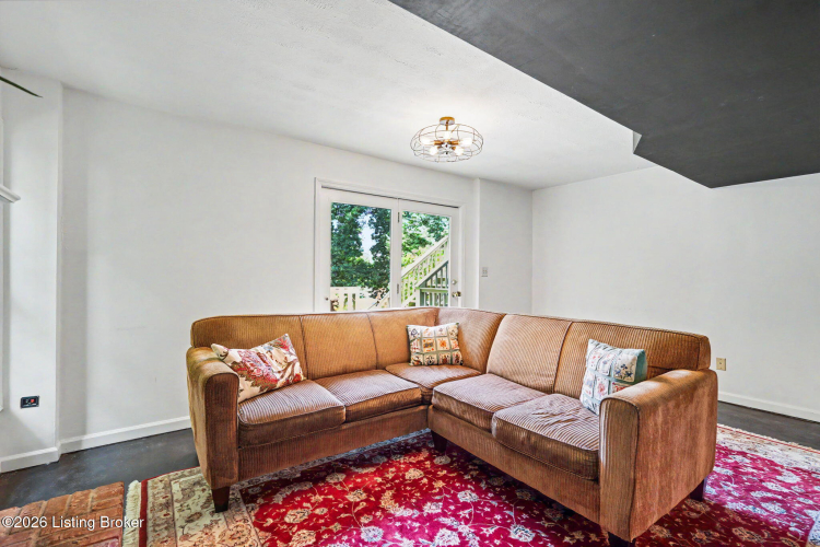 Listing Image 51