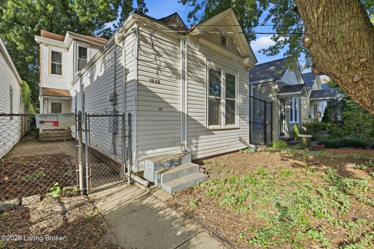 Listing Image 4