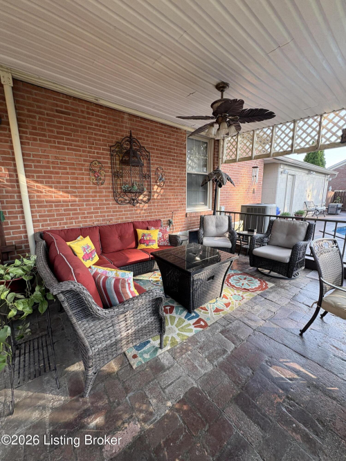 Listing Image 9