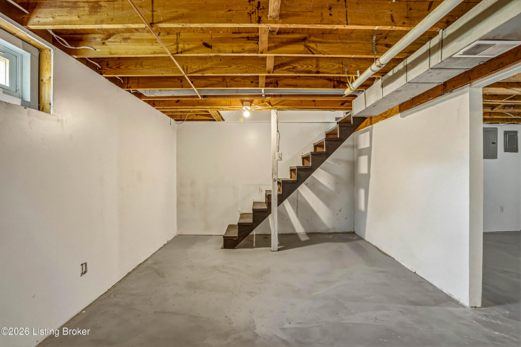 Listing Image 24