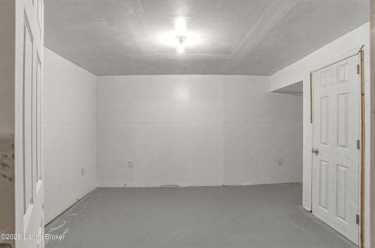Listing Image 26