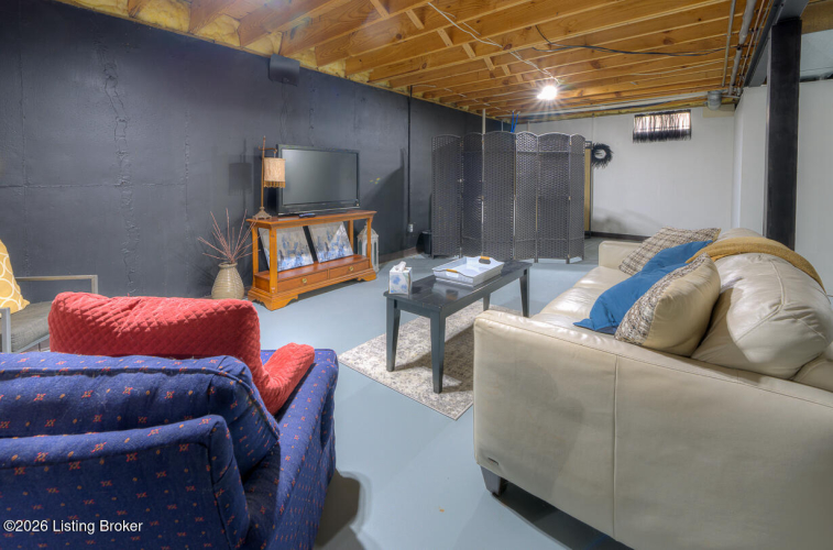 Listing Image 24