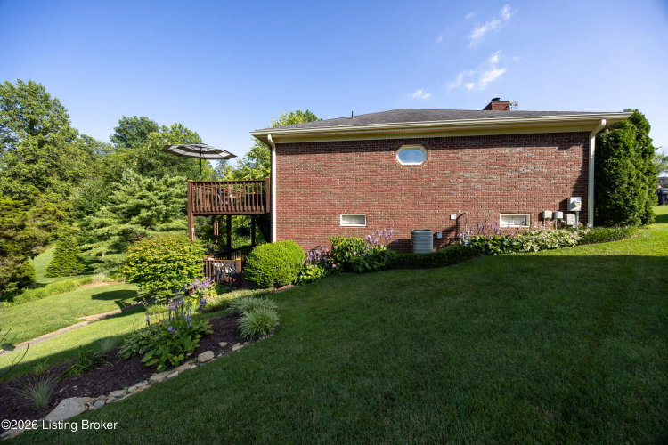 Listing Image 42