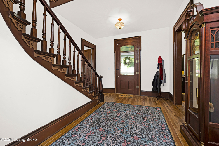 Listing Image 14