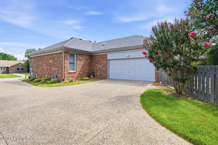 Listing Image 57