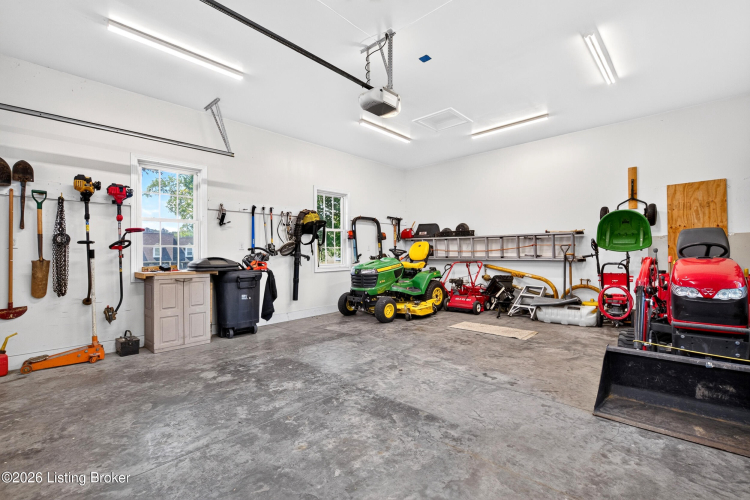 Listing Image 102