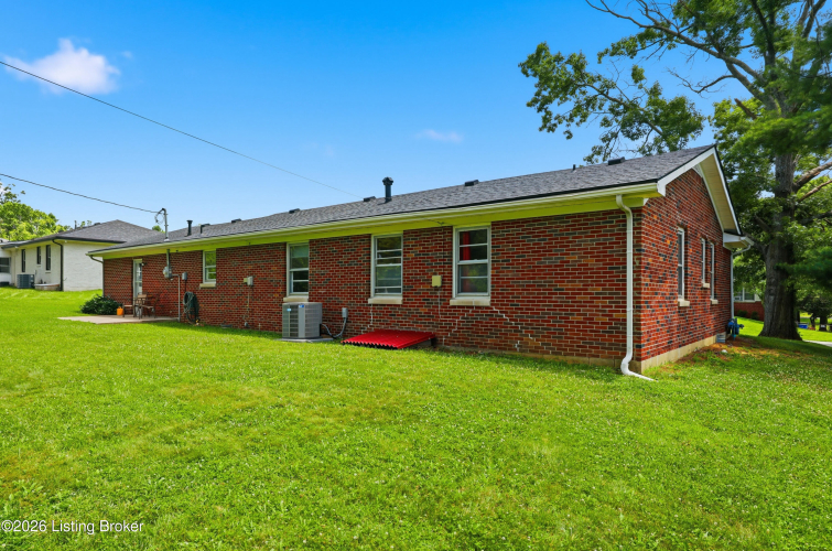 Listing Image 43
