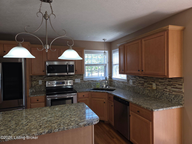 Listing Image 15