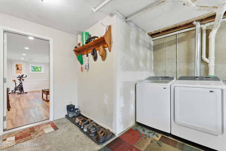 Listing Image 41