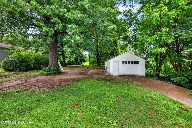 Listing Image 44