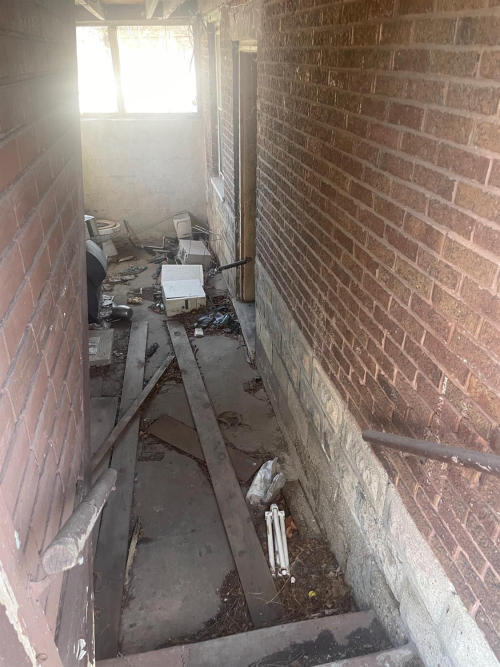 Listing Image 6